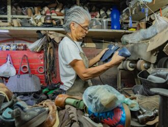 Bonus réparation textile et chaussures : les montants 2026 et comment en profiter
